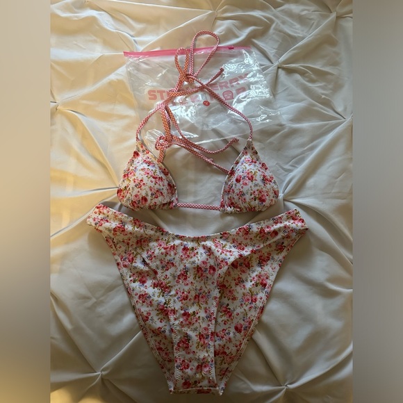 STRAWBERRY MILK MOB BIKINI SET - Picture 5 of 5